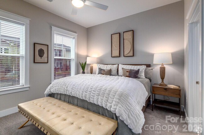 Building Photo - 1241 Columbia Cir