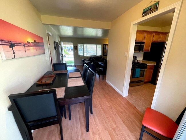 Building Photo - Charming Updated South O  BEACH HOUSE, Hug...