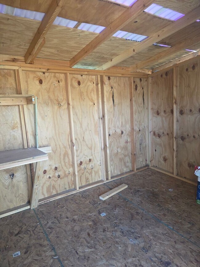 Building Photo - Updated 3 bedroom 2 bath Home for rent