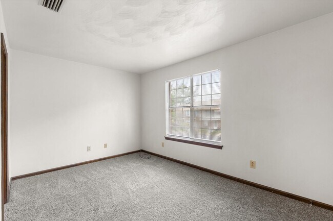 Building Photo - Greenbrier Living Near Shopping, Dining & Major Chesapeake Conveniences at this COMPLETELY REHABB...