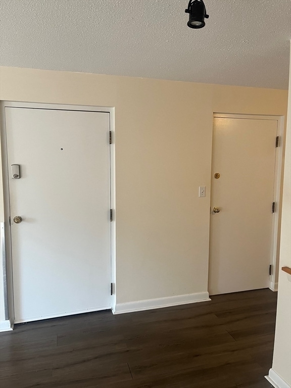 Building Photo - 131 Mellen St