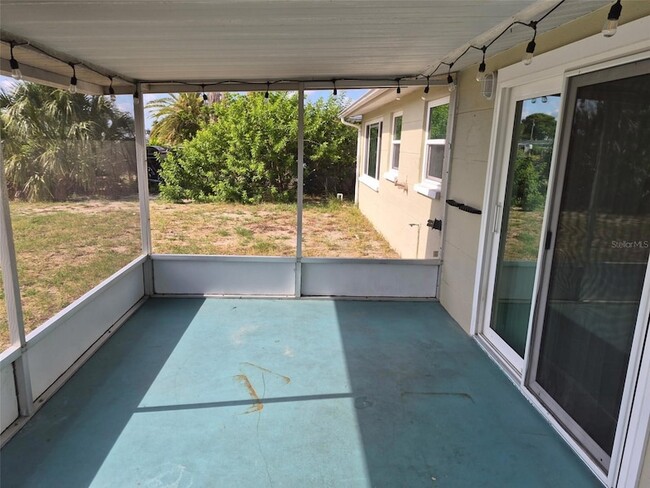 Building Photo - 13636 Veronica Dr