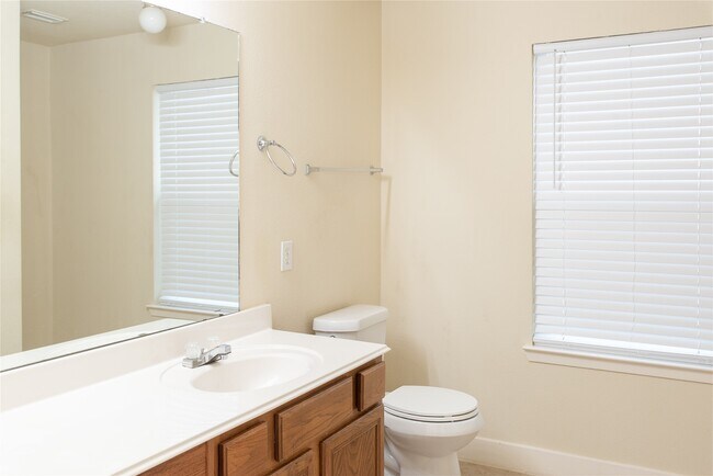 Building Photo - 20923 Patriot Park Ln