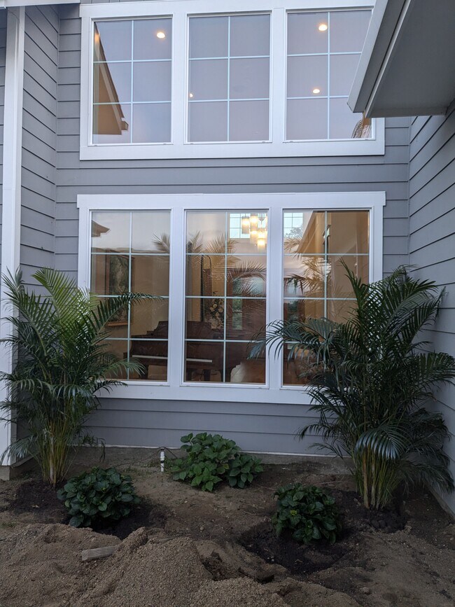 Building Photo - 27591 High Vista Dr