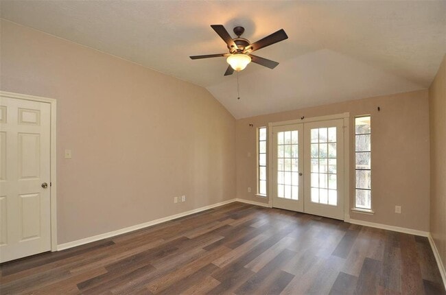 Building Photo - 1306 Plum Park Dr