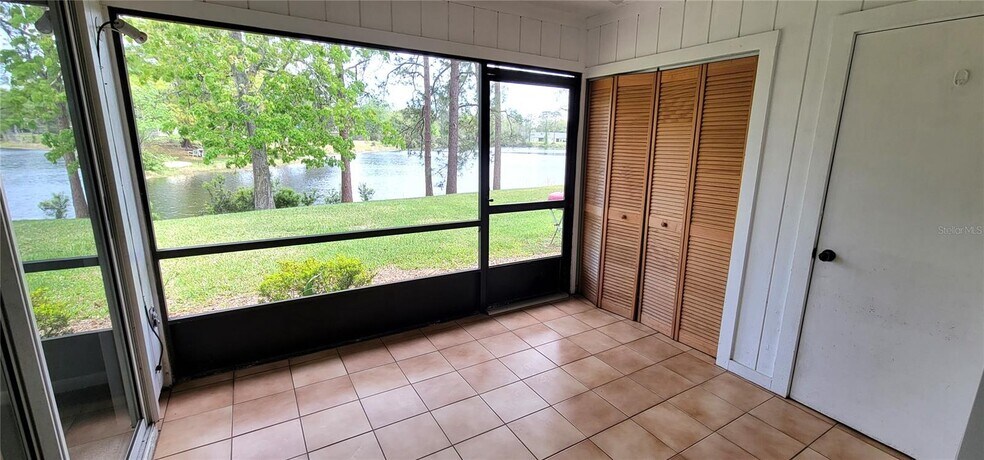 Building Photo - 48 Kings Colony Ct