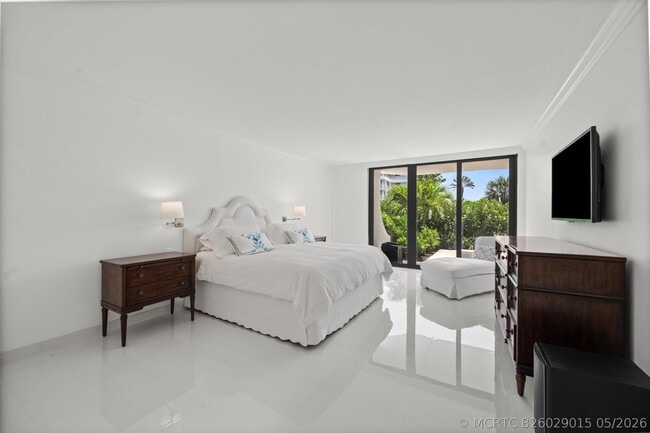 Building Photo - 2580 S Ocean Blvd