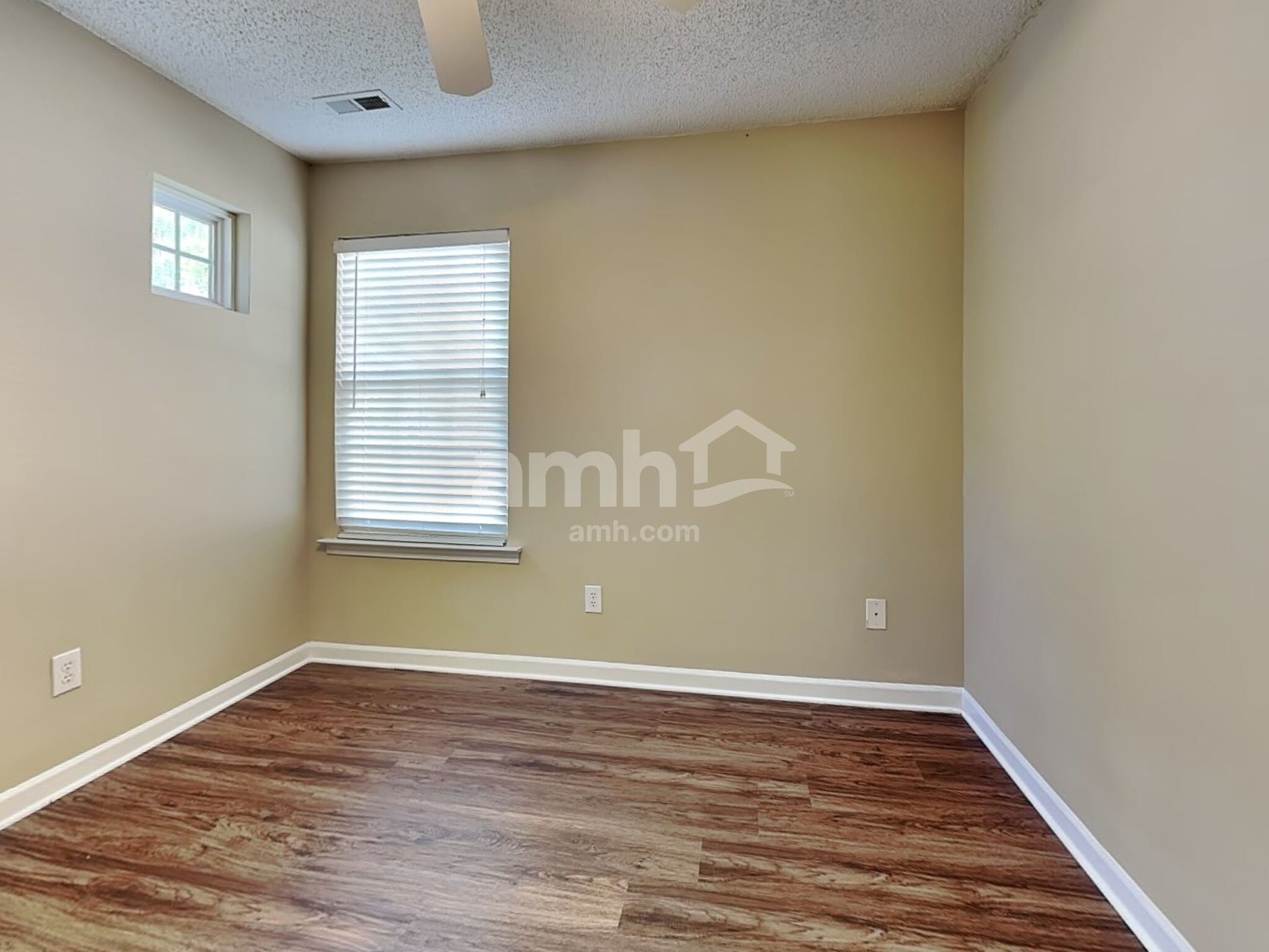 Building Photo - 7533 Argent Valley Dr