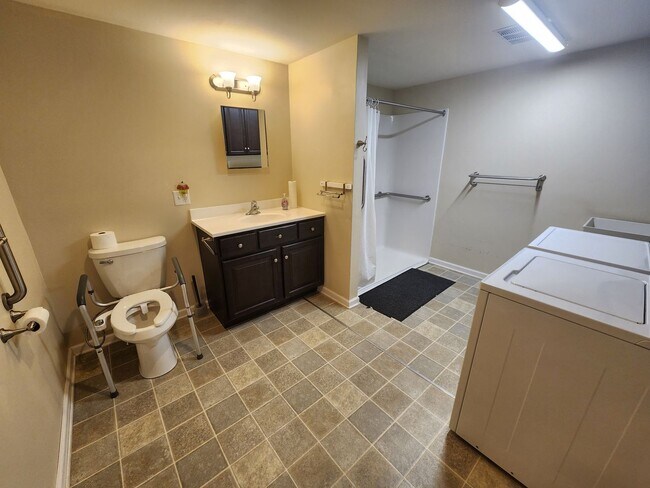 Building Photo - Wonderful County Home