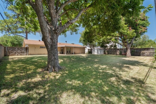 Building Photo - 509 Wilshire Dr