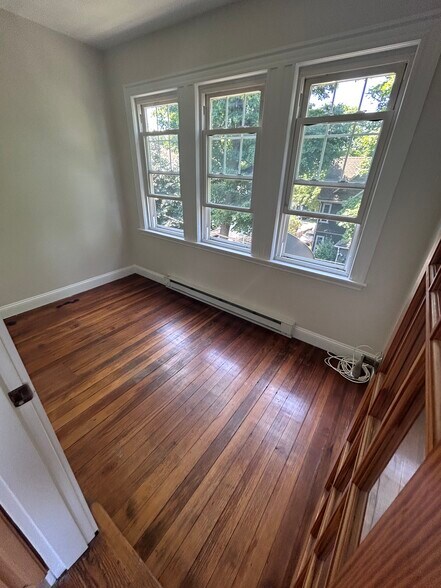 Sunroom / office off the kitchen with heat and French door - 7 Lorraine St