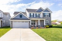 Building Photo - 6787 Oakcrest Dr