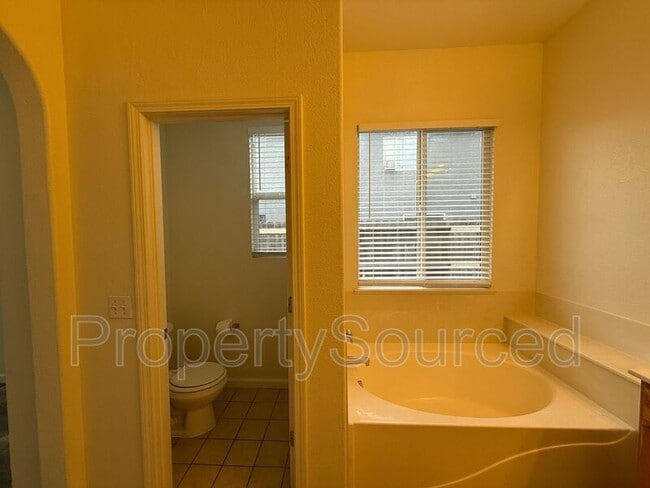 Building Photo - 3176 Penelope Dr