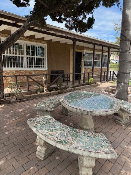 Primary Photo - 4048 52nd St