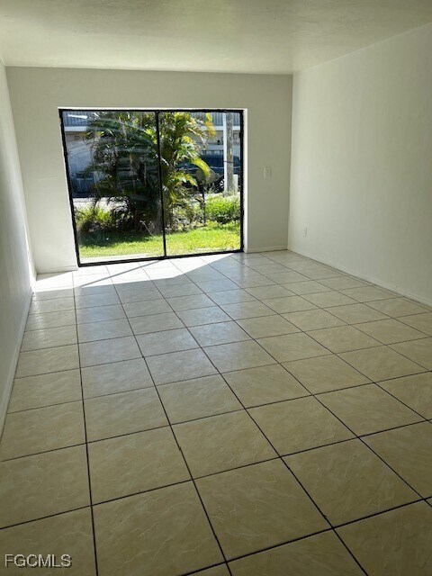 Building Photo - 616 SW 47th Terrace