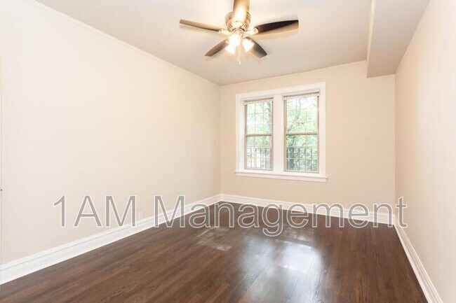 Building Photo - 4249 N Lawndale Ave