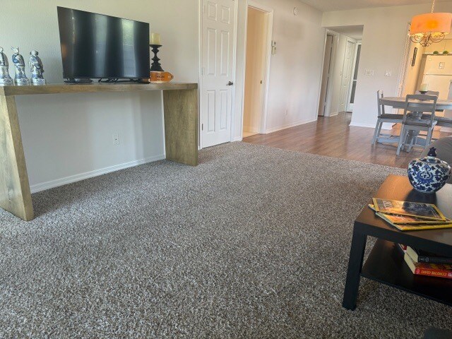 Building Photo - 1645 Spoonbill Ln