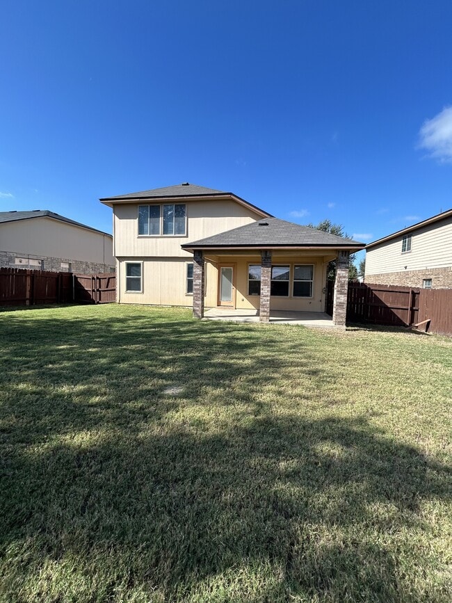 Building Photo - 5304 Willamette Ln