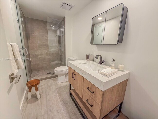 Building Photo - 9801 Collins Ave