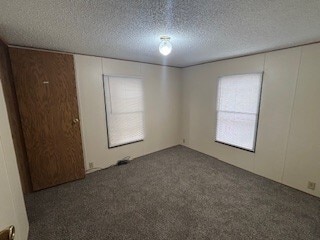 Building Photo - 831 N Pontiac Trail