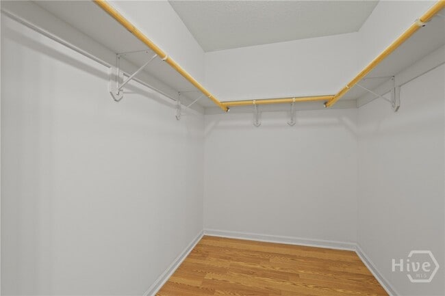 Building Photo - 315 S Bridgeport Dr