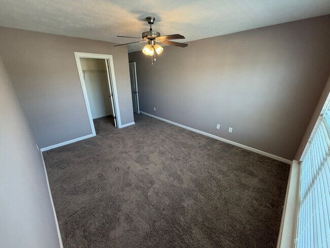 Building Photo - 171 Caroleton Dr