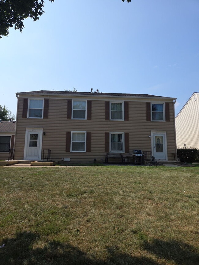 Building Photo - 1255 Pearl Ave