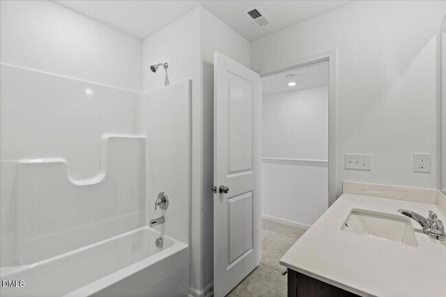 Building Photo - 1504 Crescent Townes Wy