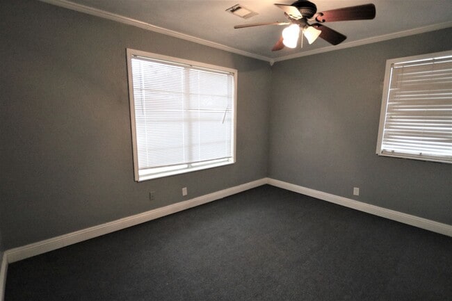 Building Photo - 2708 Avenue N