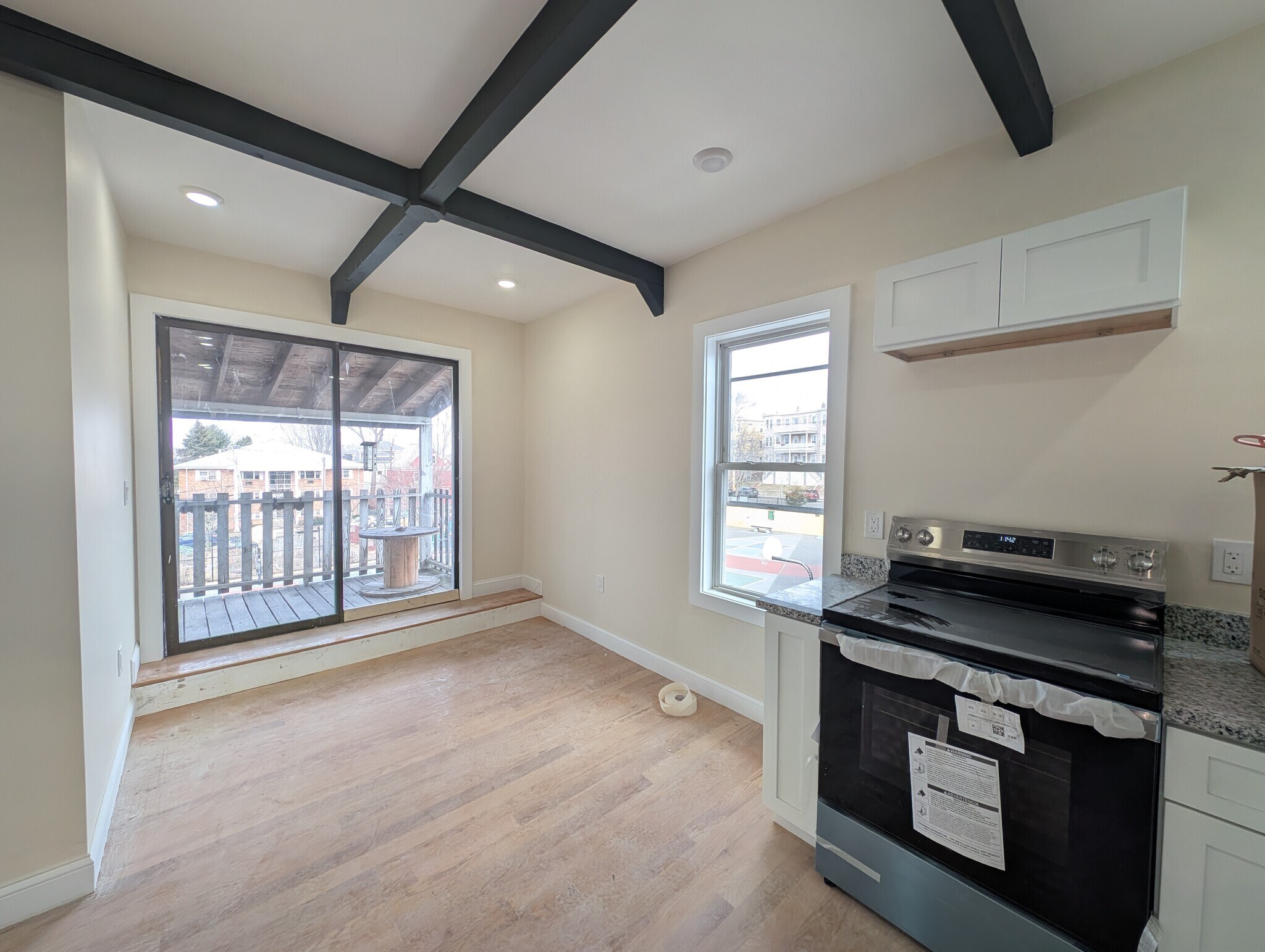 Building Photo - 5 Lowell Cir