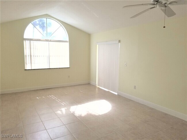 Building Photo - 3407 Winkler Ave