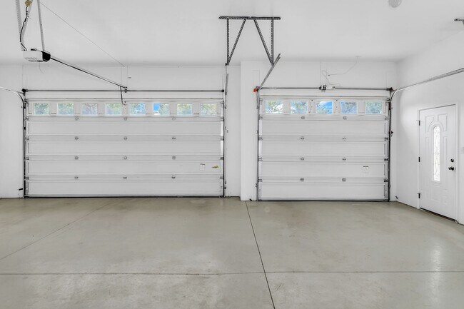 Building Photo - 2245 Idella Ct