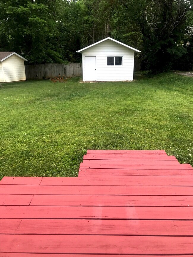 Building Photo - * August 2026* GREAT 3 Bed House!!