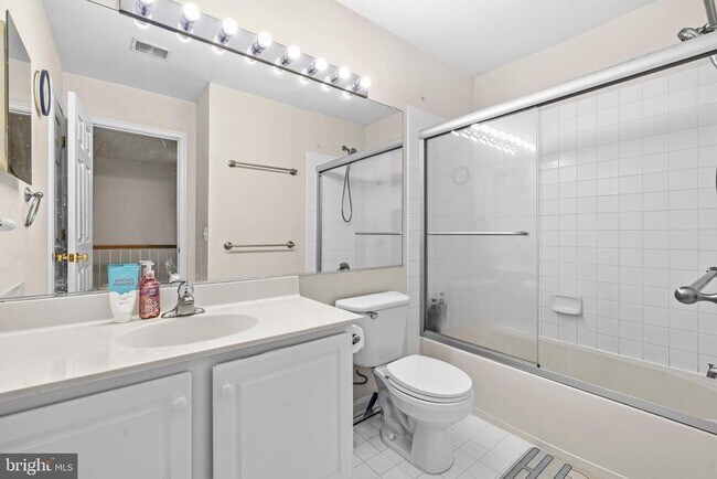 Building Photo - 13967 Gill Brook Ln