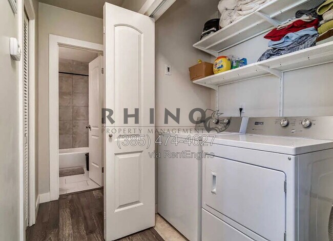 Building Photo - 617 E 925 N