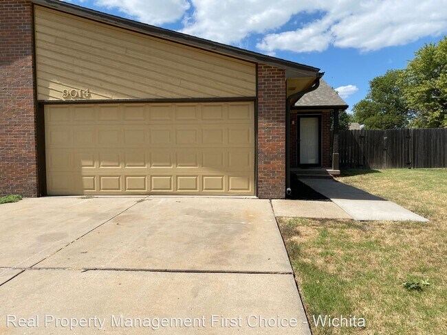 Building Photo - 3 br, 1.5 bath House - 9014 Bluestem St