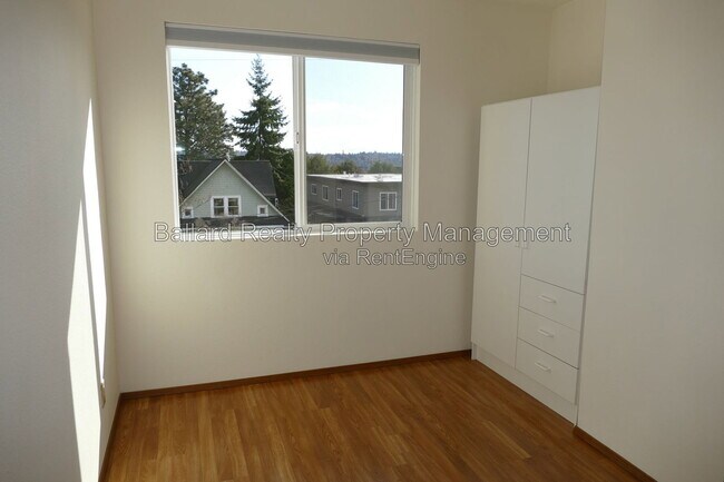 Building Photo - 800 N Allen Pl