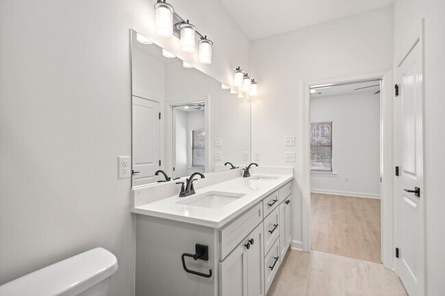 Building Photo - West Little Rock - 1500 SqFt New Constuction 3 Bed 2 Bath off Kanis Road