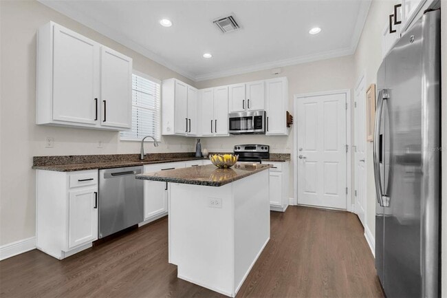 Building Photo - 106 Cutlass Way