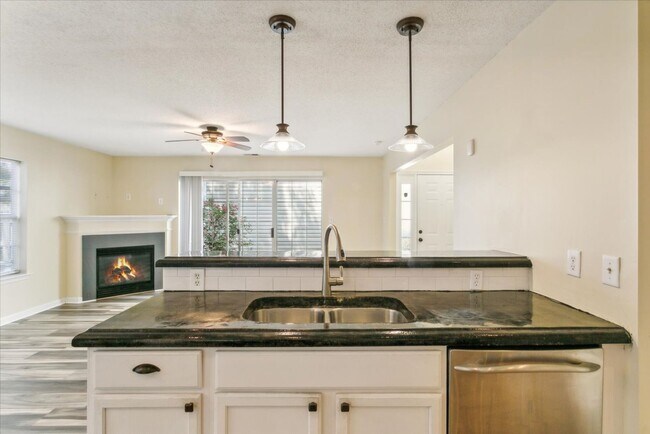 Building Photo - 38 Angelia Way