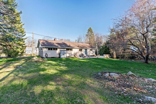 Building Photo - 171 Brackett Rd