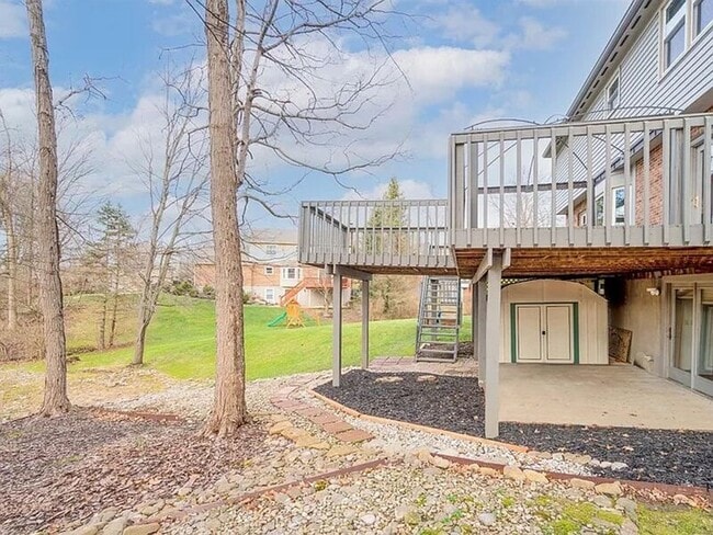 Building Photo - 1851 Foxhollow Dr