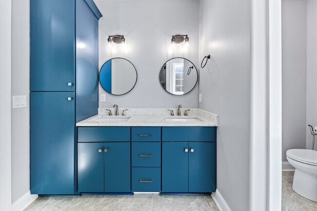 Building Photo - 601 Joyce Ave