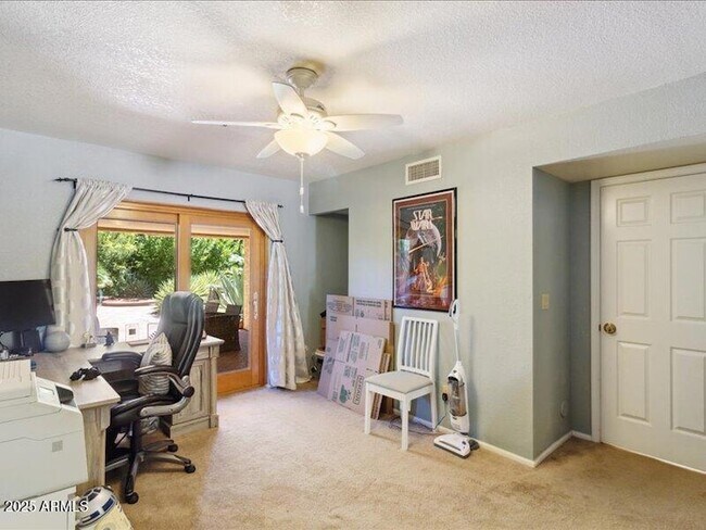 Building Photo - 10563 E Carol Ave