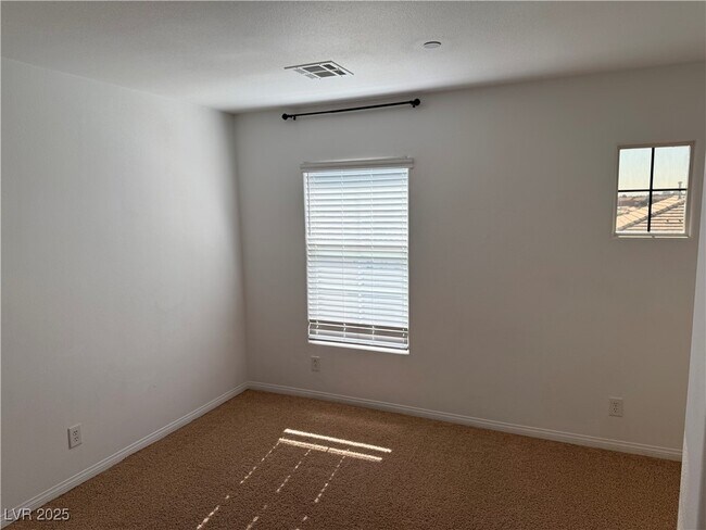 Building Photo - 10556 Gibbous Moon Dr