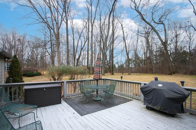 Building Photo - 1508 Clover Ct