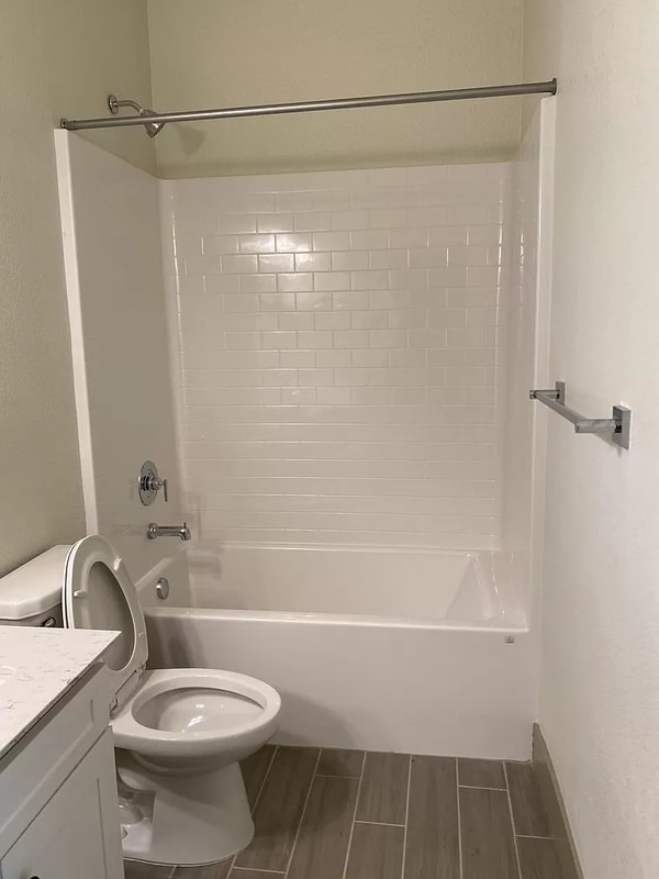 Building Photo - 2467 Valverde Dr