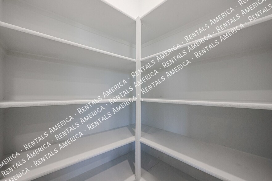 Building Photo - 41615 W Cathedral Rock Pass