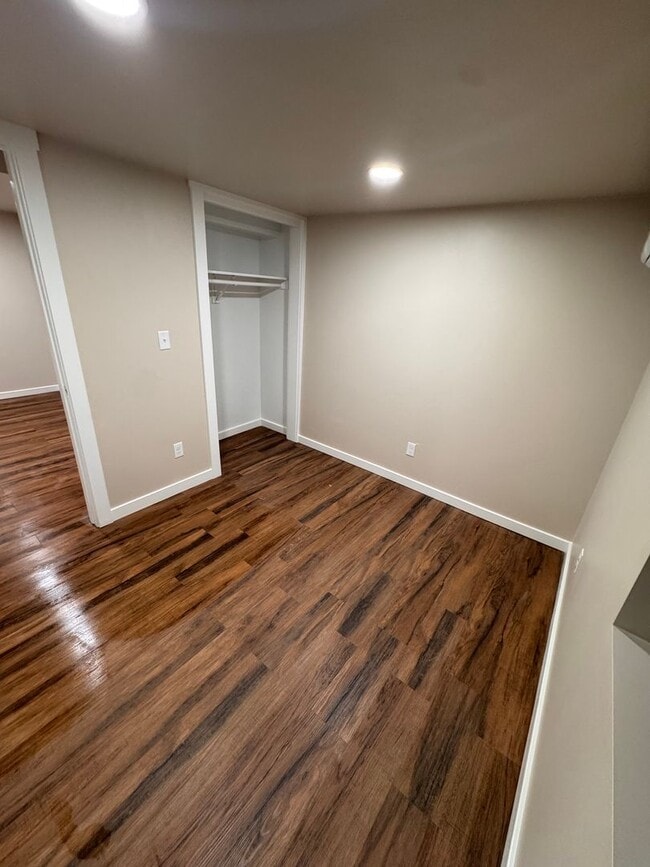 Building Photo - Newly Remodeled Duplex
