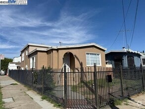 Building Photo - 7800 Lockwood St